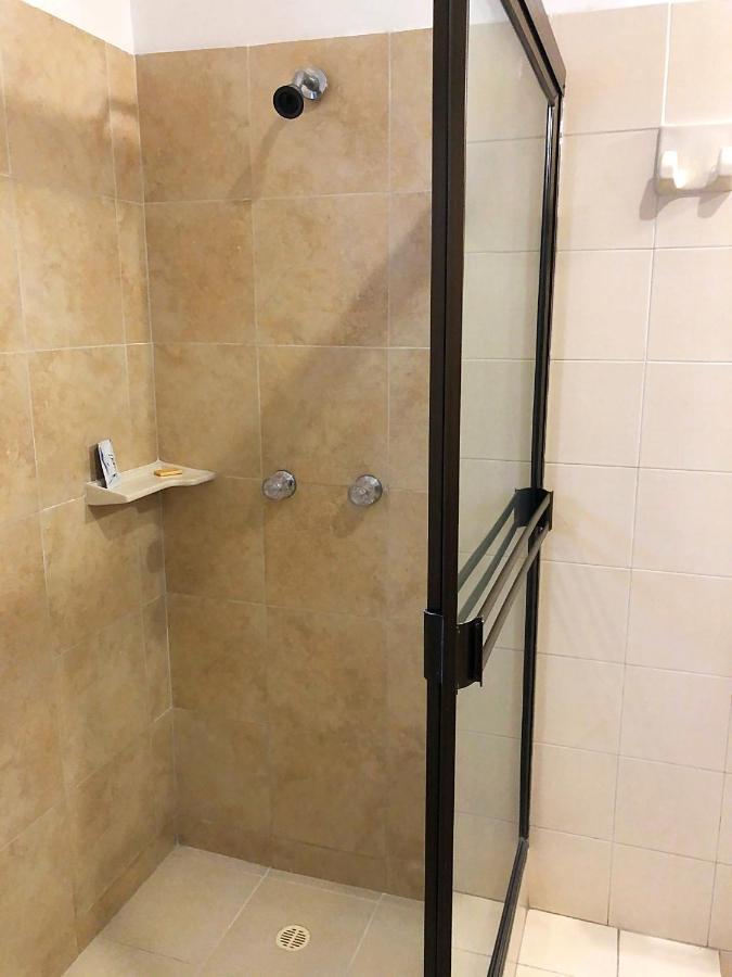 מלון מדיין Casa Rosales מראה חיצוני תמונה