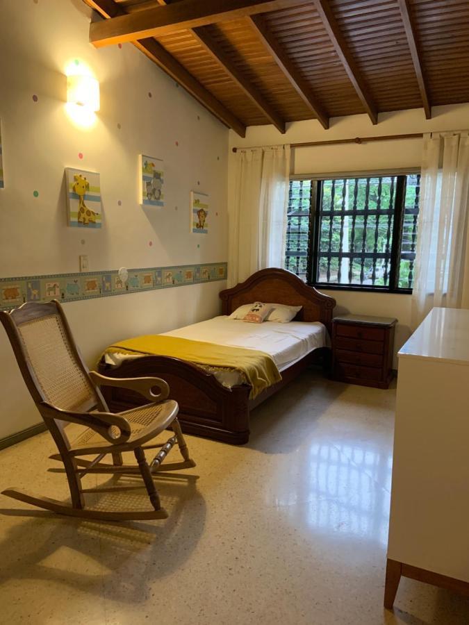מלון מדיין Casa Rosales מראה חיצוני תמונה