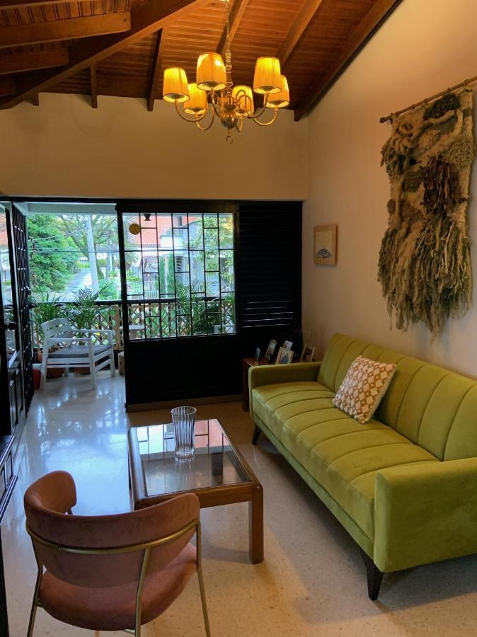 מלון מדיין Casa Rosales מראה חיצוני תמונה